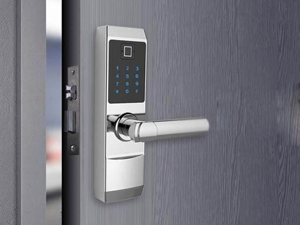 康马24小时上门开锁公司